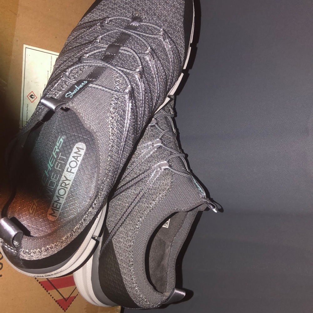 Skechers WIDE FIT sneakers